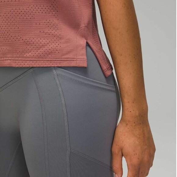 3 Lululemon tanks in XS (Size 4) in excellent condition - Picture 16 of 16